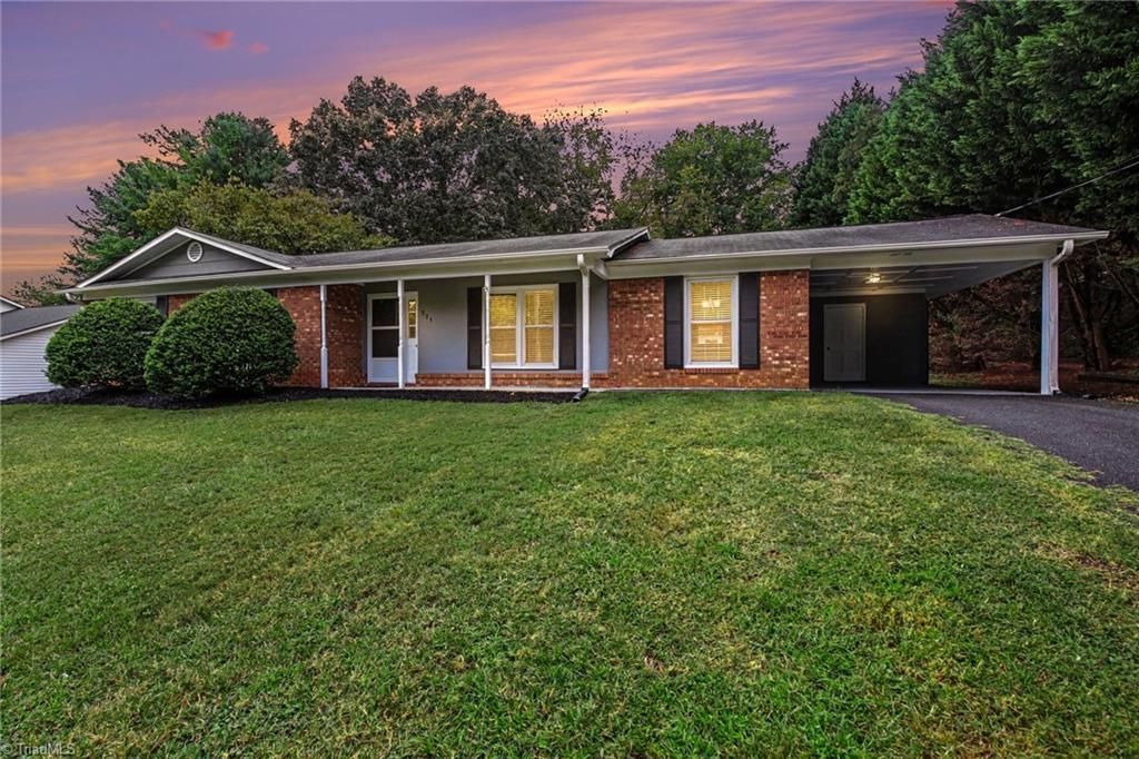 809 Merriweather Drive, King, NC 27021 Main Photo