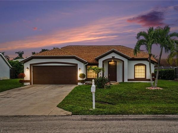 22394 Fountain Lakes BLVD, ESTERO, FL 33928