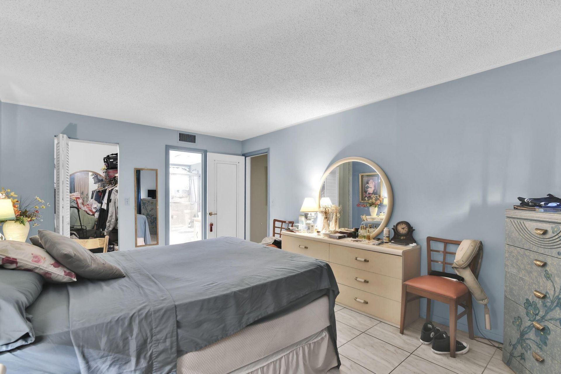 711 Lori Drive, Unit 204, Palm Springs, FL 33461 Photo