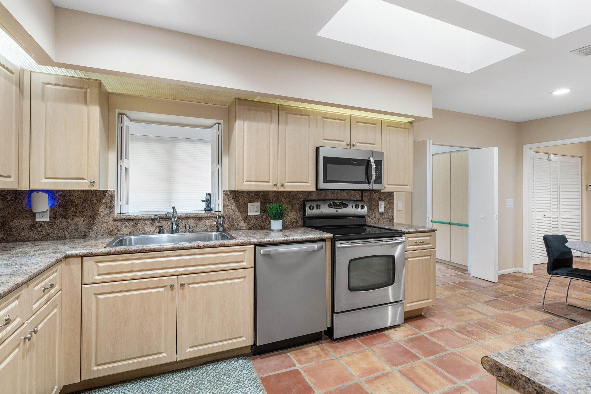 61 Hampshire Lane, Boynton Beach, FL 33436 Photo