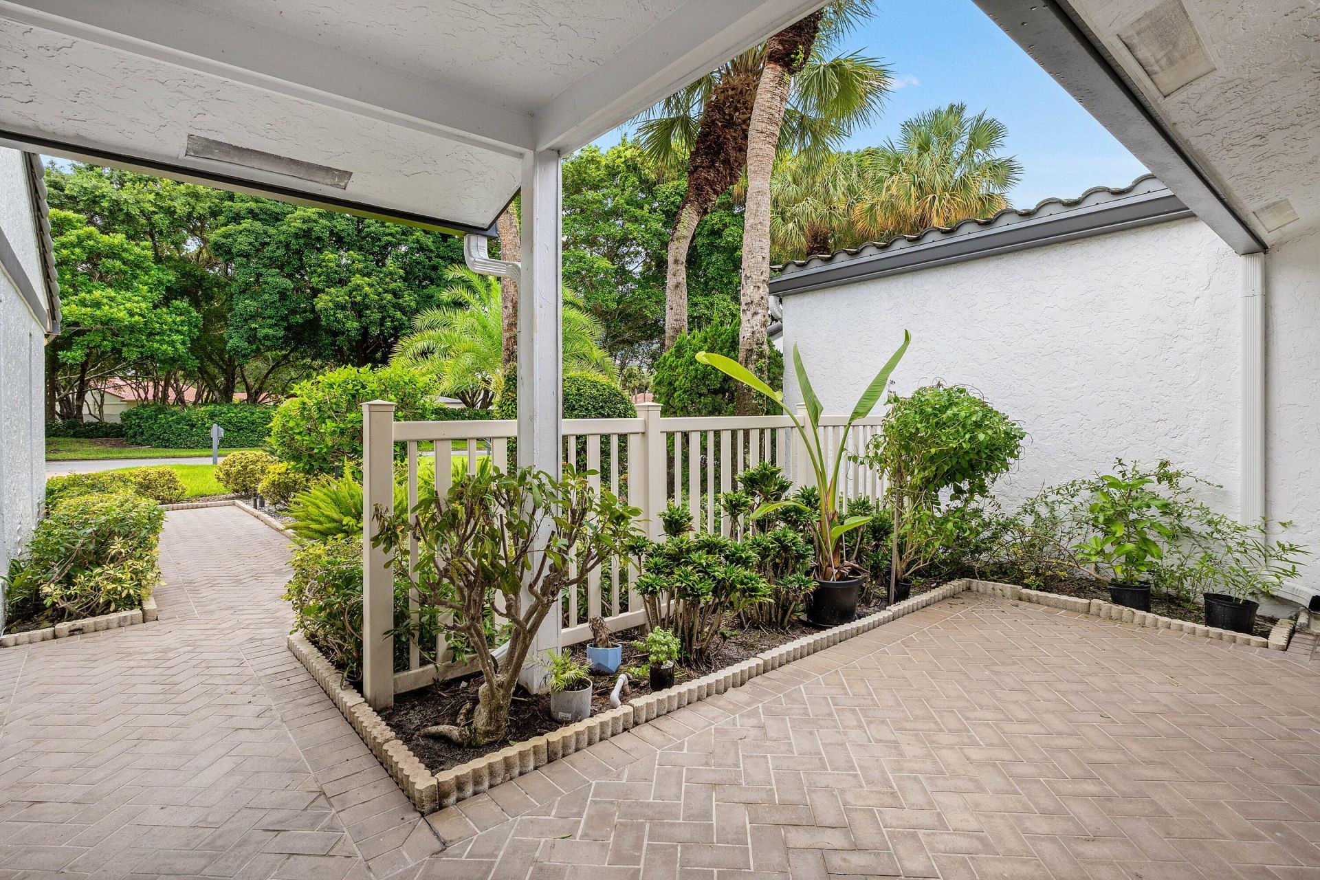 61 Hampshire Lane, Boynton Beach, FL 33436 Photo