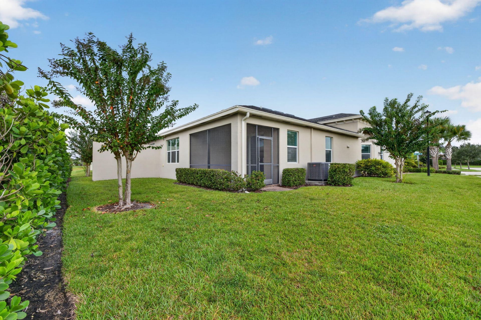11484 SW Lake Park Drive, Port Saint Lucie, FL 34987 Photo