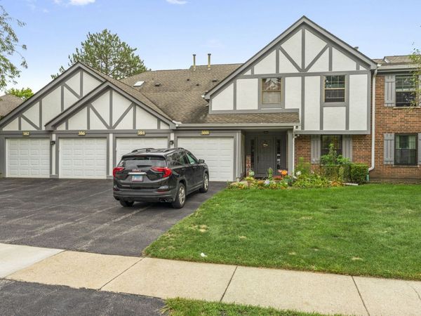 386 Elizabeth Drive , Unit 386, Wood Dale, IL 60191