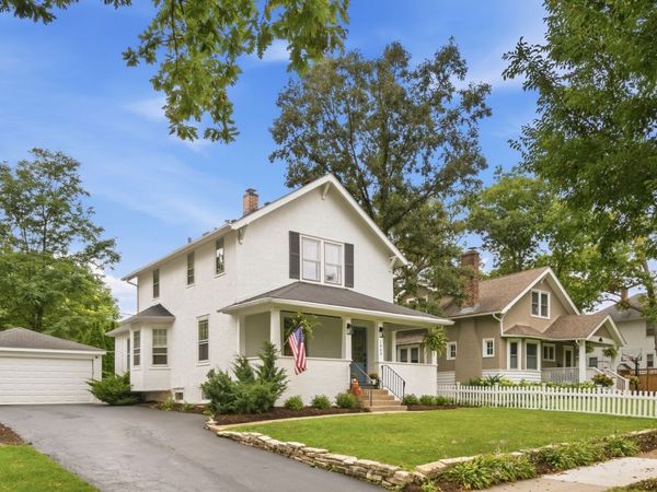 1060 Griffith Road , Lake Forest, IL 60045