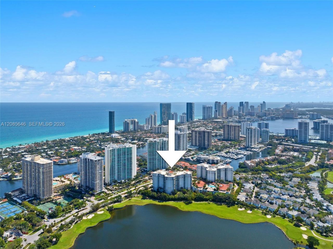 20000 E Country Club Dr , Unit 314, Aventura, FL 33180 Photo