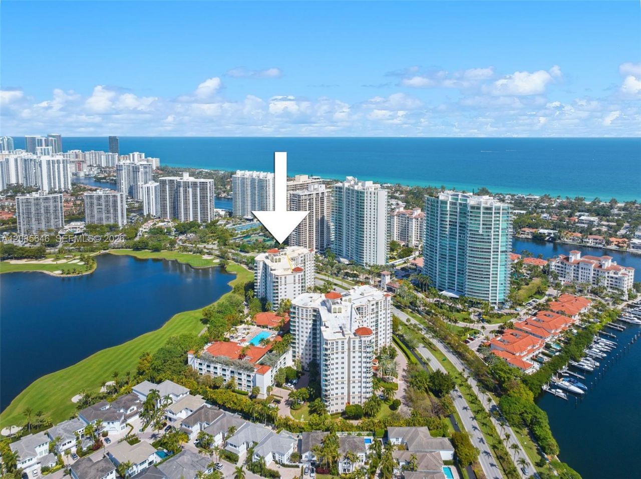 20000 E Country Club Dr , Unit 314, Aventura, FL 33180 Photo
