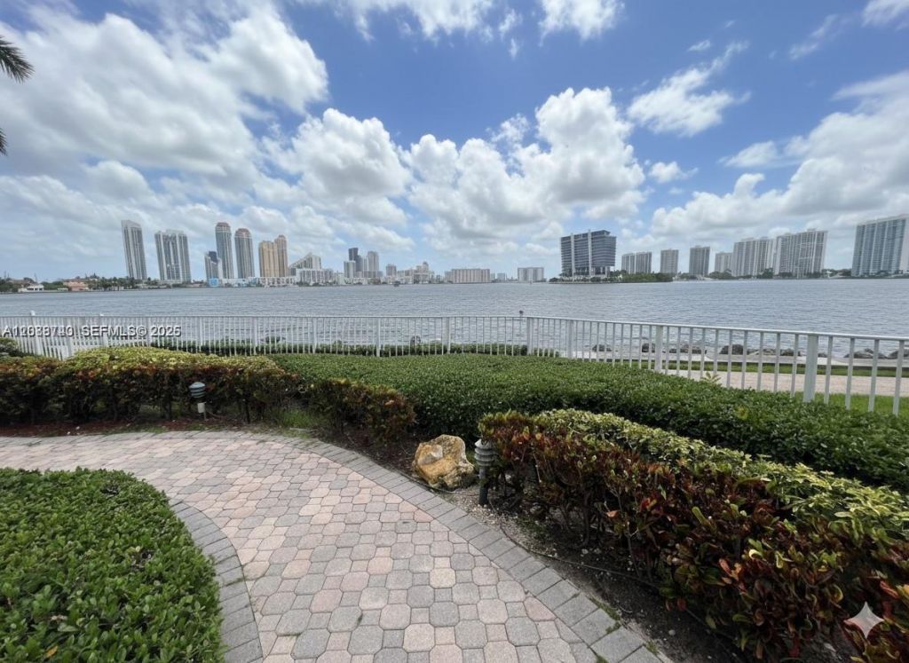 3600 Mystic Pointe Dr, Unit 604, Aventura, FL 33180 Photo