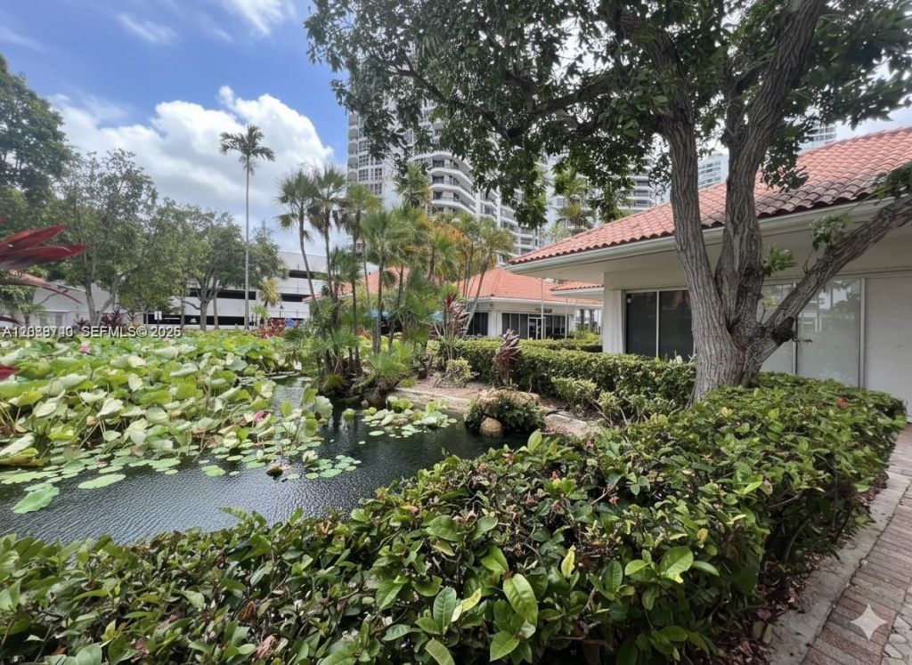 3600 Mystic Pointe Dr, Unit 604, Aventura, FL 33180 Photo