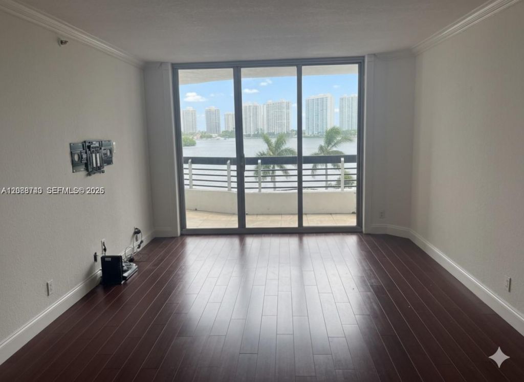 3600 Mystic Pointe Dr, Unit 604, Aventura, FL 33180 Photo