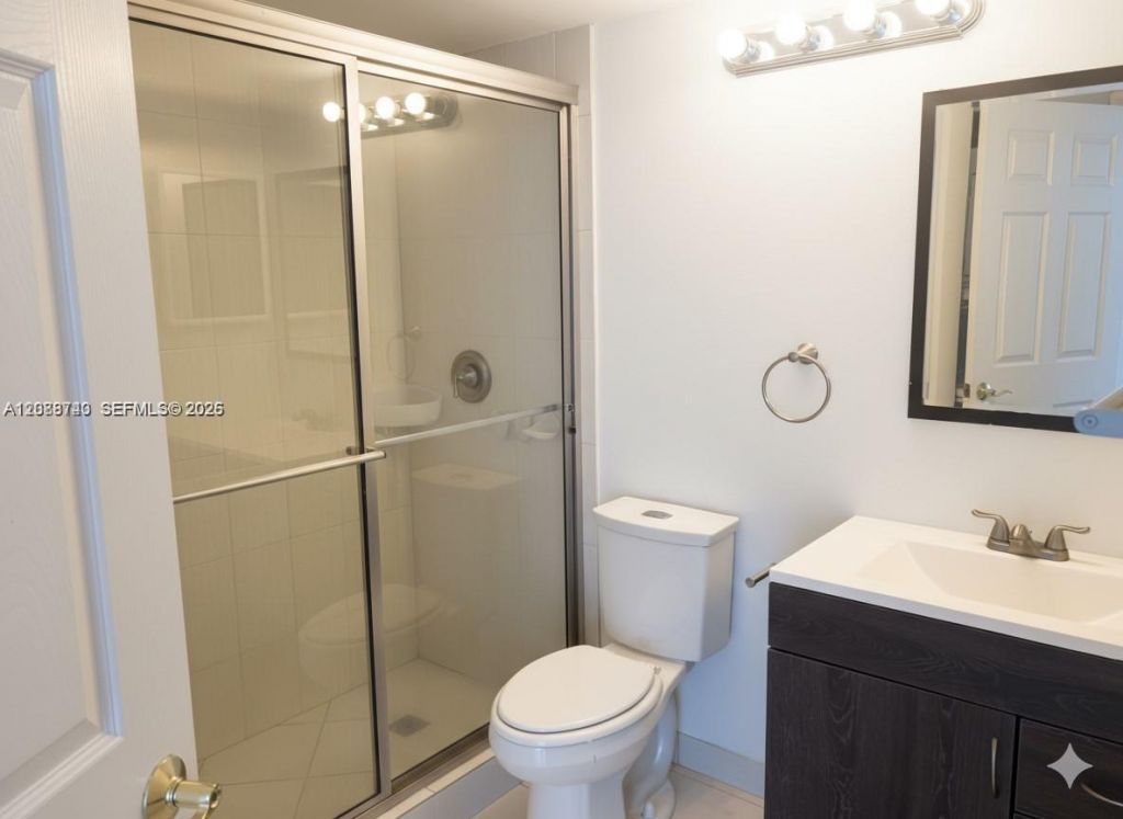 3600 Mystic Pointe Dr, Unit 604, Aventura, FL 33180 Photo