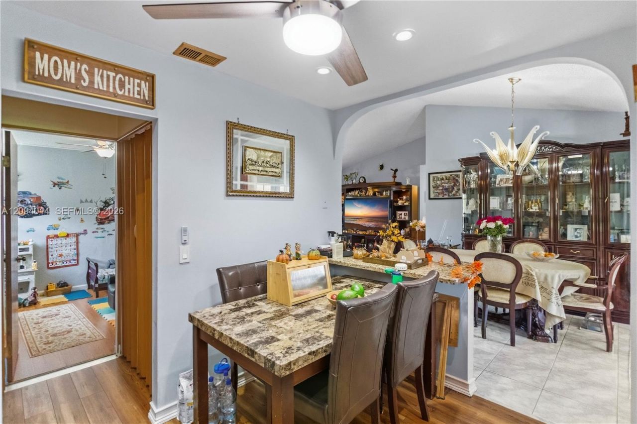 4730 NW 113th Ave, Sunrise, FL 33323 Photo