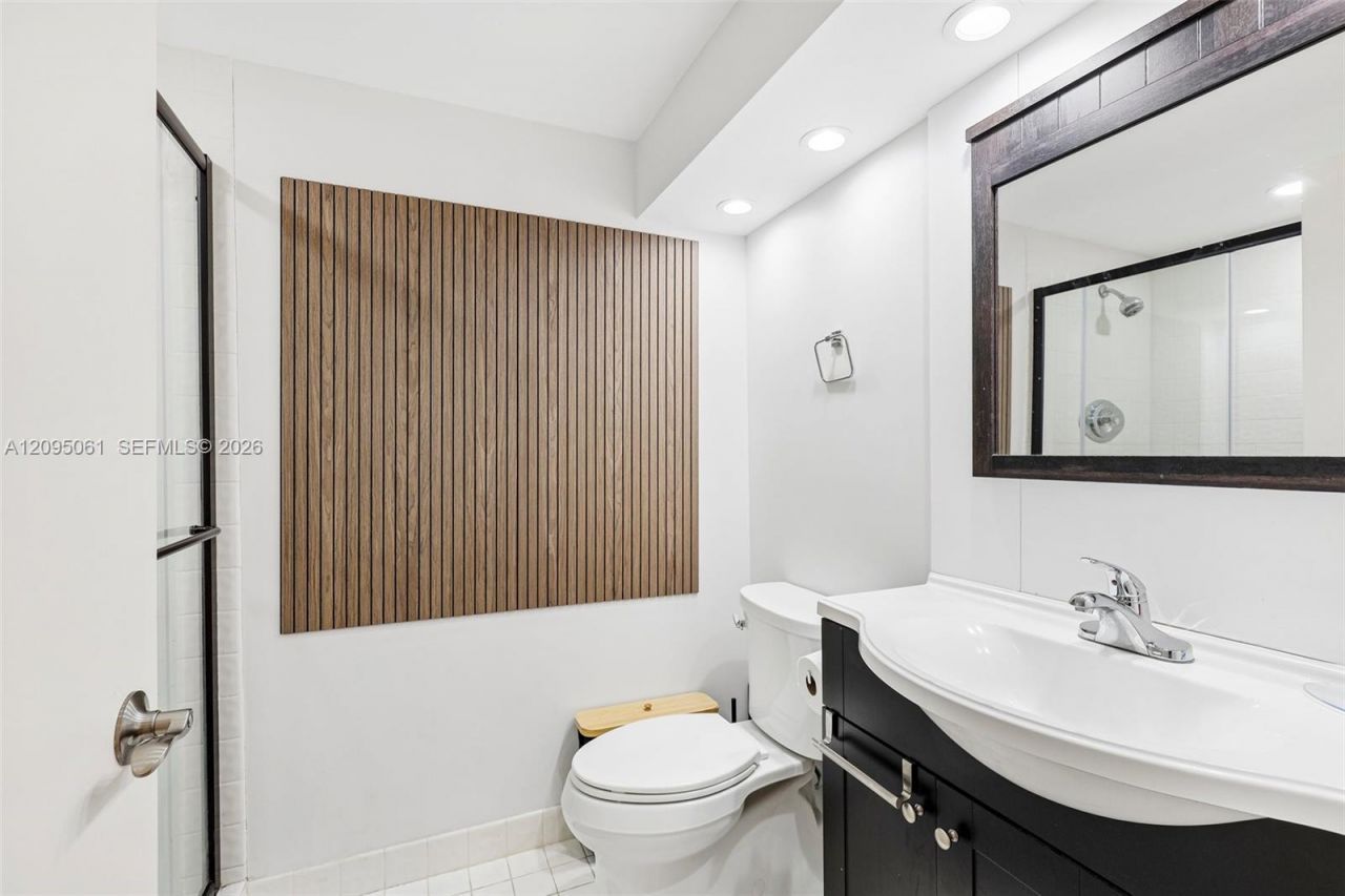 20191 E Country Club Dr, Unit 1102, Aventura, FL 33180 Photo