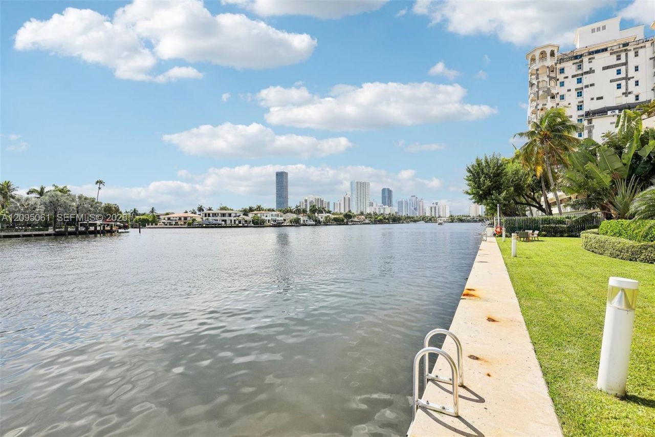 20191 E Country Club Dr, Unit 1102, Aventura, FL 33180 Photo