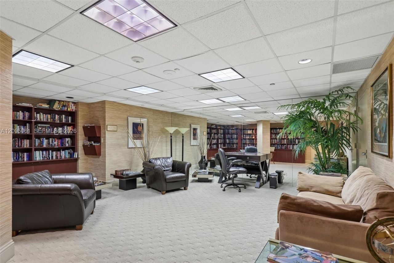 20191 E Country Club Dr, Unit 1102, Aventura, FL 33180 Photo