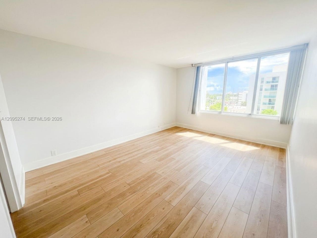 1000 West Ave , Unit 608, Miami Beach, FL 33139 Photo