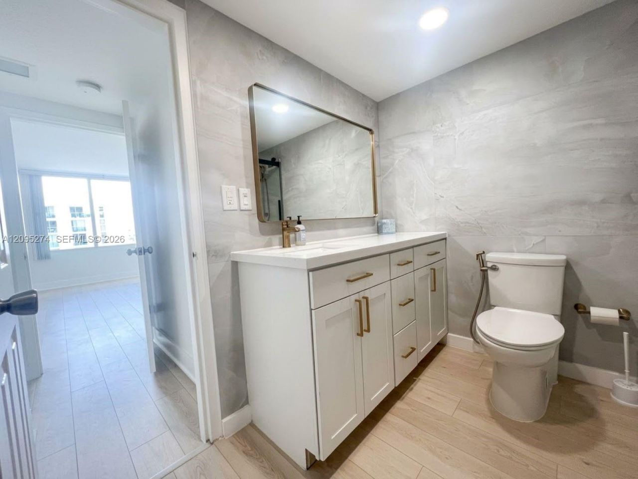 1000 West Ave , Unit 608, Miami Beach, FL 33139 Photo