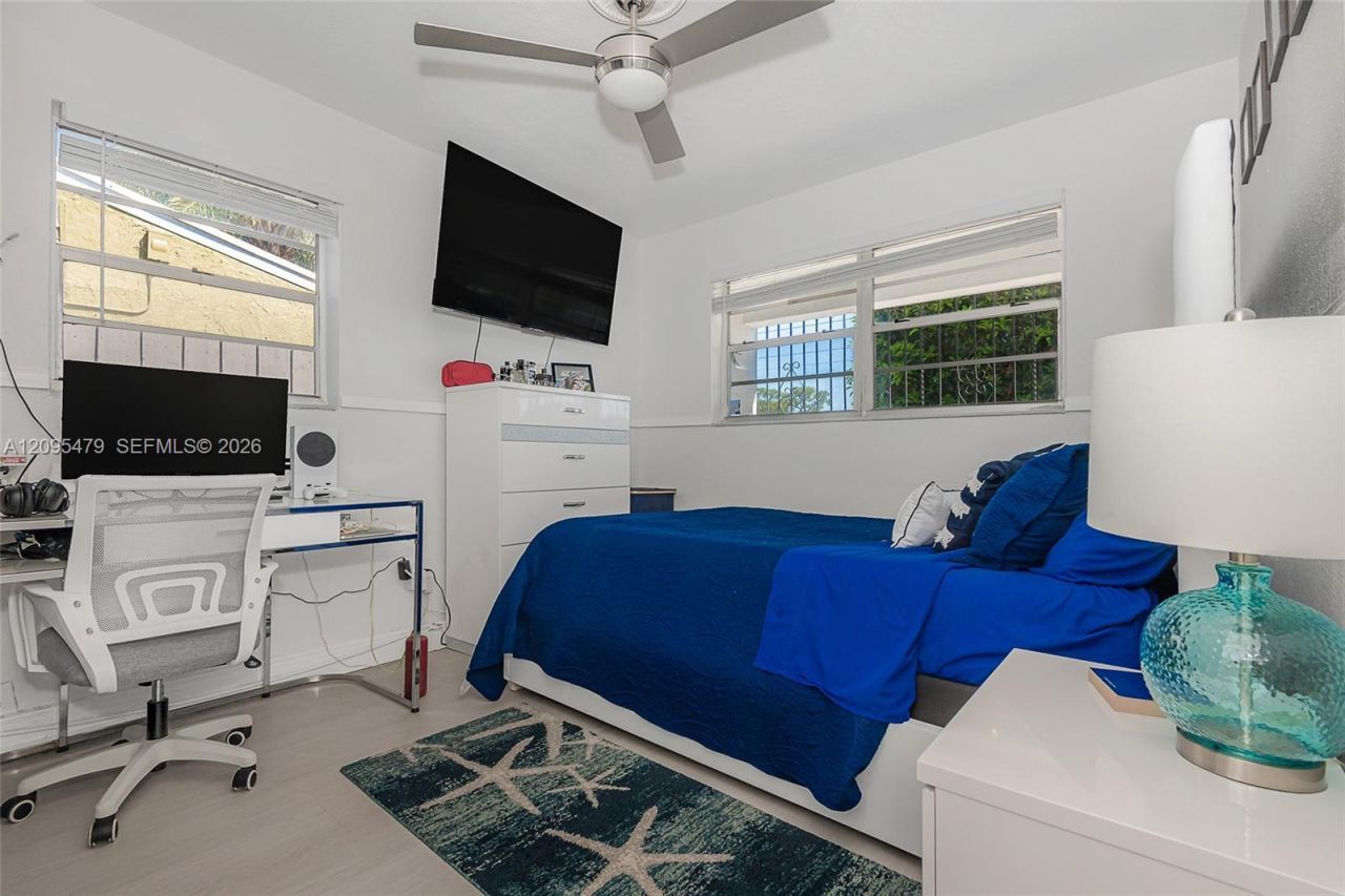 7171 Sheridan St , Hollywood, FL 33024 Photo