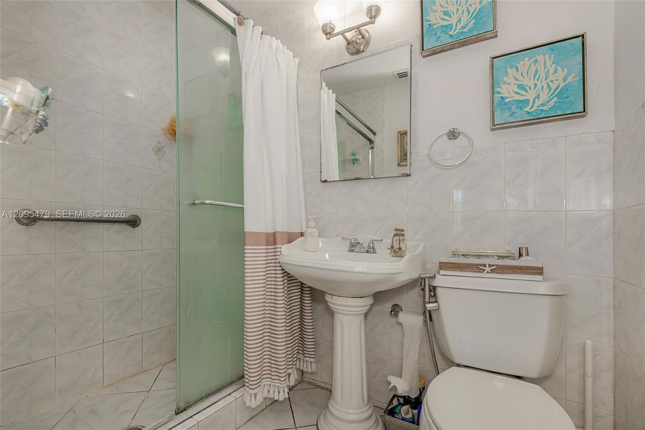 7171 Sheridan St , Hollywood, FL 33024 Photo