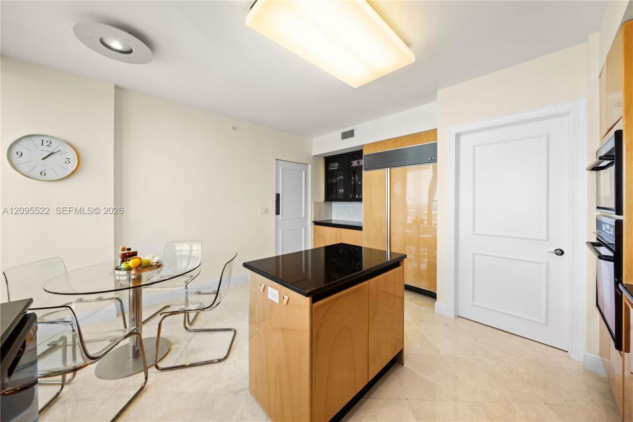 781 Crandon Blvd , Unit 1802, Key Biscayne, FL 33149 Photo