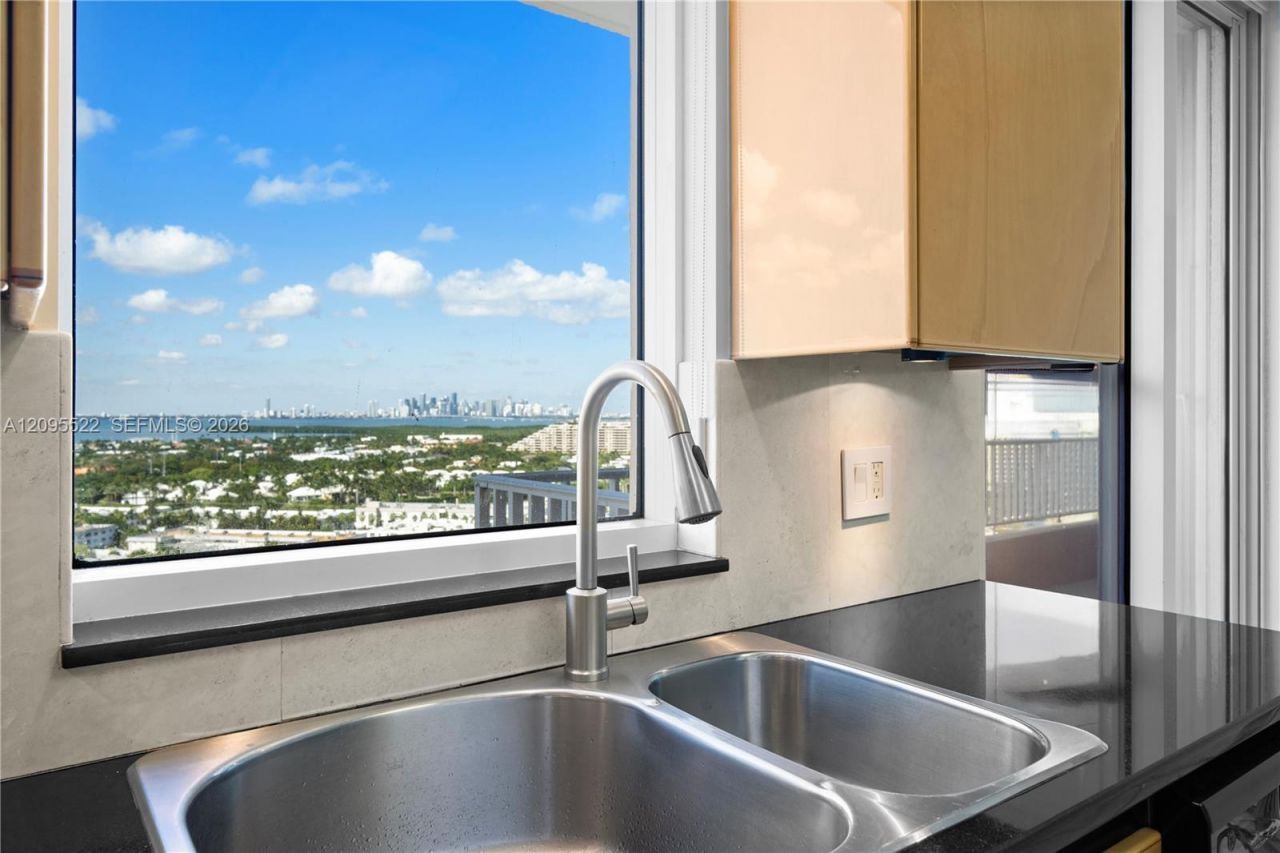 781 Crandon Blvd , Unit 1802, Key Biscayne, FL 33149 Photo