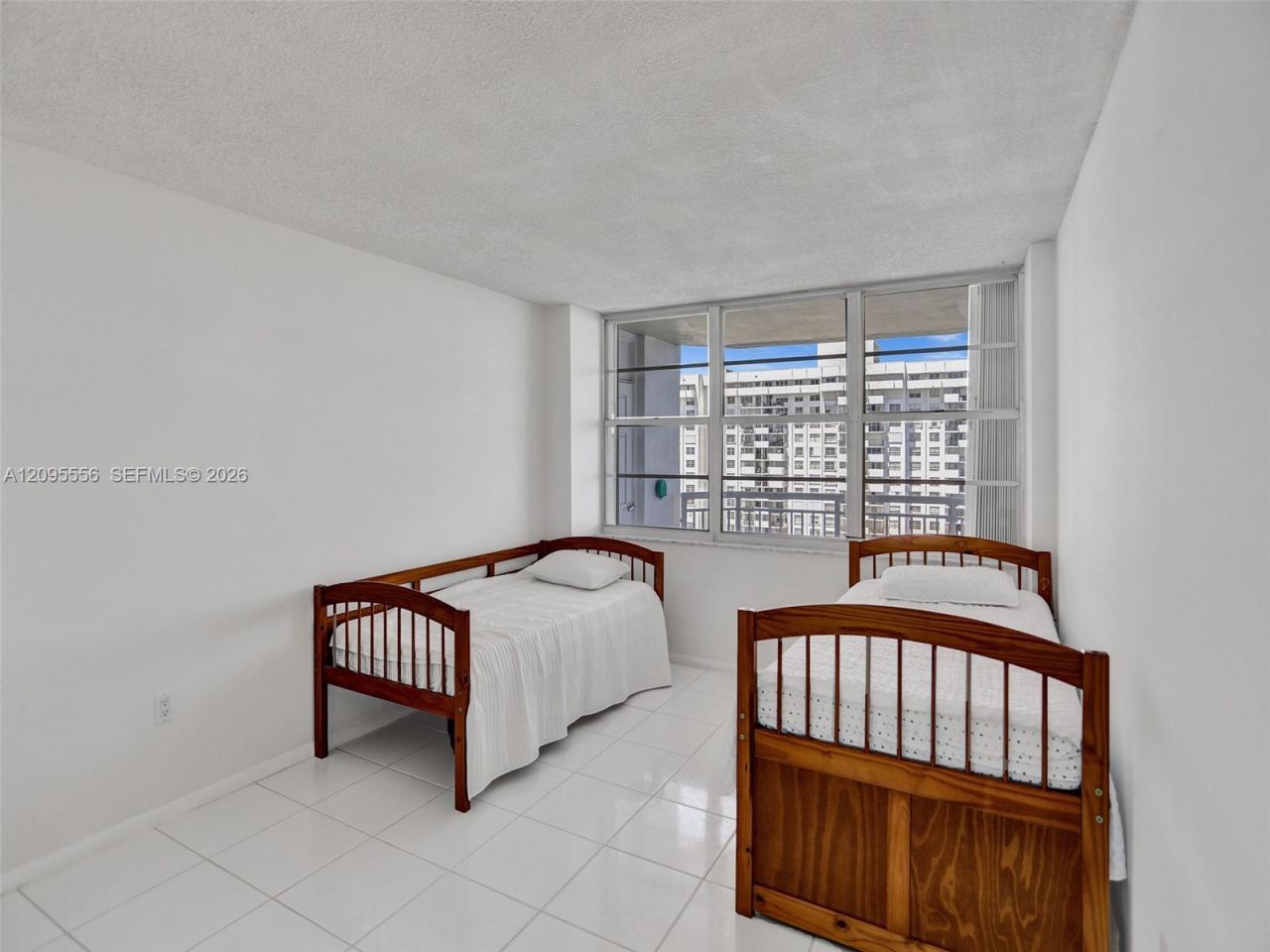 18071 Biscayne Blvd, Unit 1701, Aventura, FL 33160 Photo