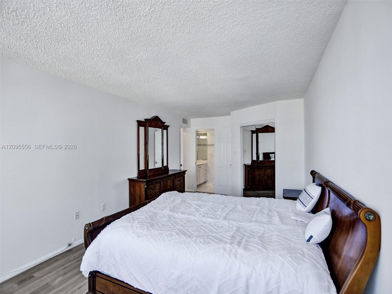 18071 Biscayne Blvd, Unit 1701, Aventura, FL 33160 Photo