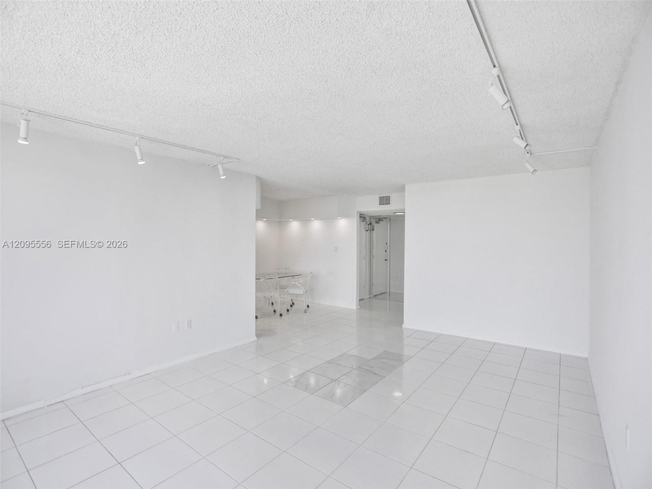18071 Biscayne Blvd, Unit 1701, Aventura, FL 33160 Photo