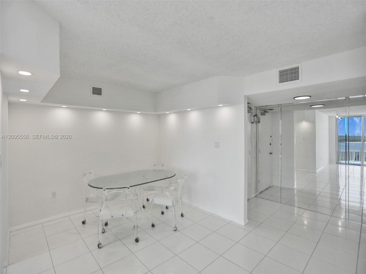 18071 Biscayne Blvd, Unit 1701, Aventura, FL 33160 Photo