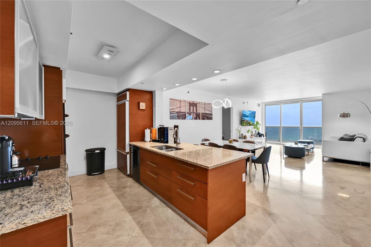 1830 S Ocean Dr, Unit 3104, Hallandale Beach, FL 33009 Photo