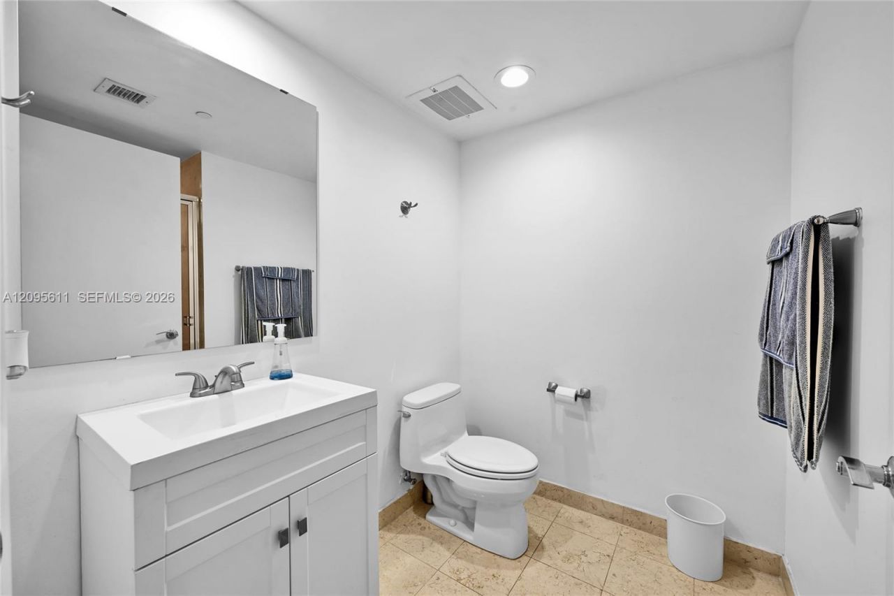 1830 S Ocean Dr, Unit 3104, Hallandale Beach, FL 33009 Photo