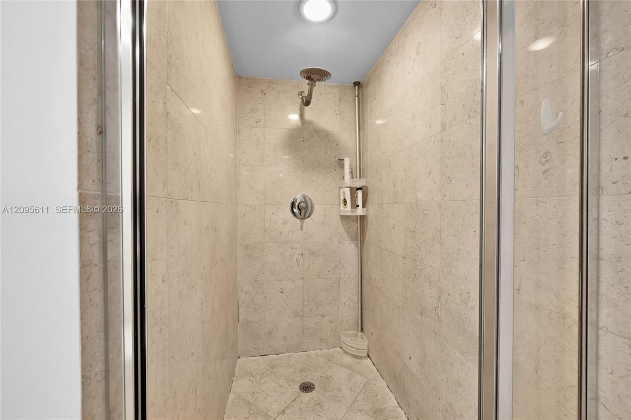 1830 S Ocean Dr, Unit 3104, Hallandale Beach, FL 33009 Photo