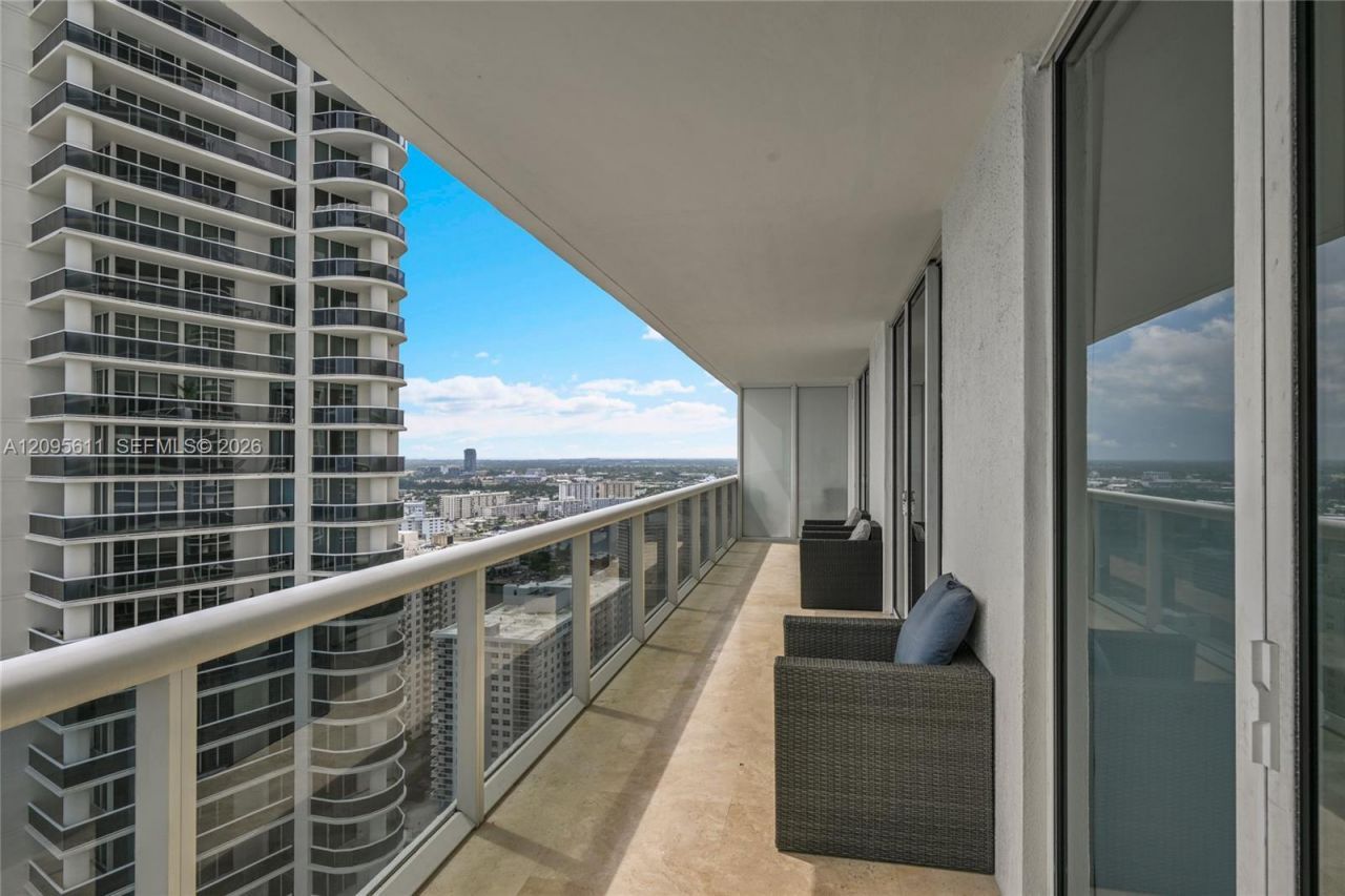 1830 S Ocean Dr, Unit 3104, Hallandale Beach, FL 33009 Photo
