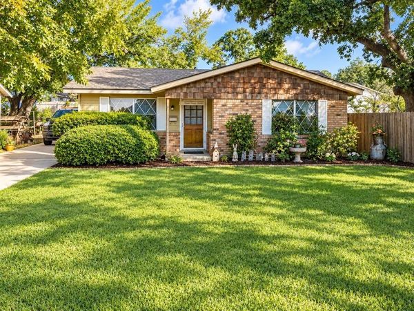 120 & 118 Woodland Avenue , Corsicana, TX 75110