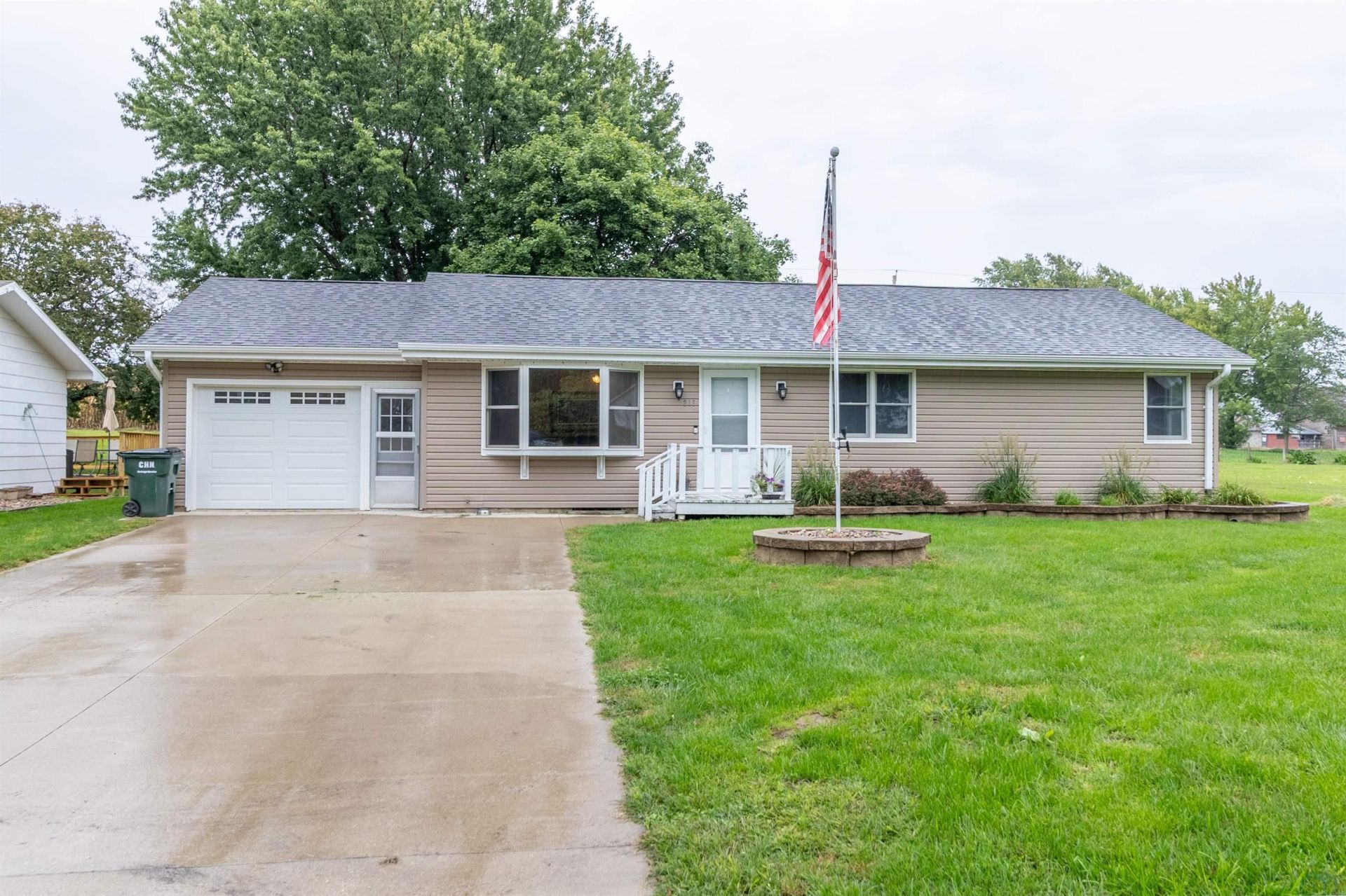 217 Day Ave, Ute, IA 51060 Main Photo