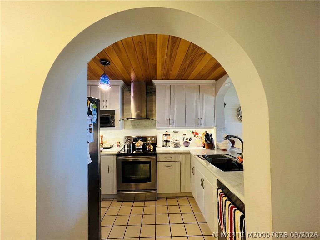10044 S Ocean Drive , Unit 206, Jensen Beach, FL 34957 Photo