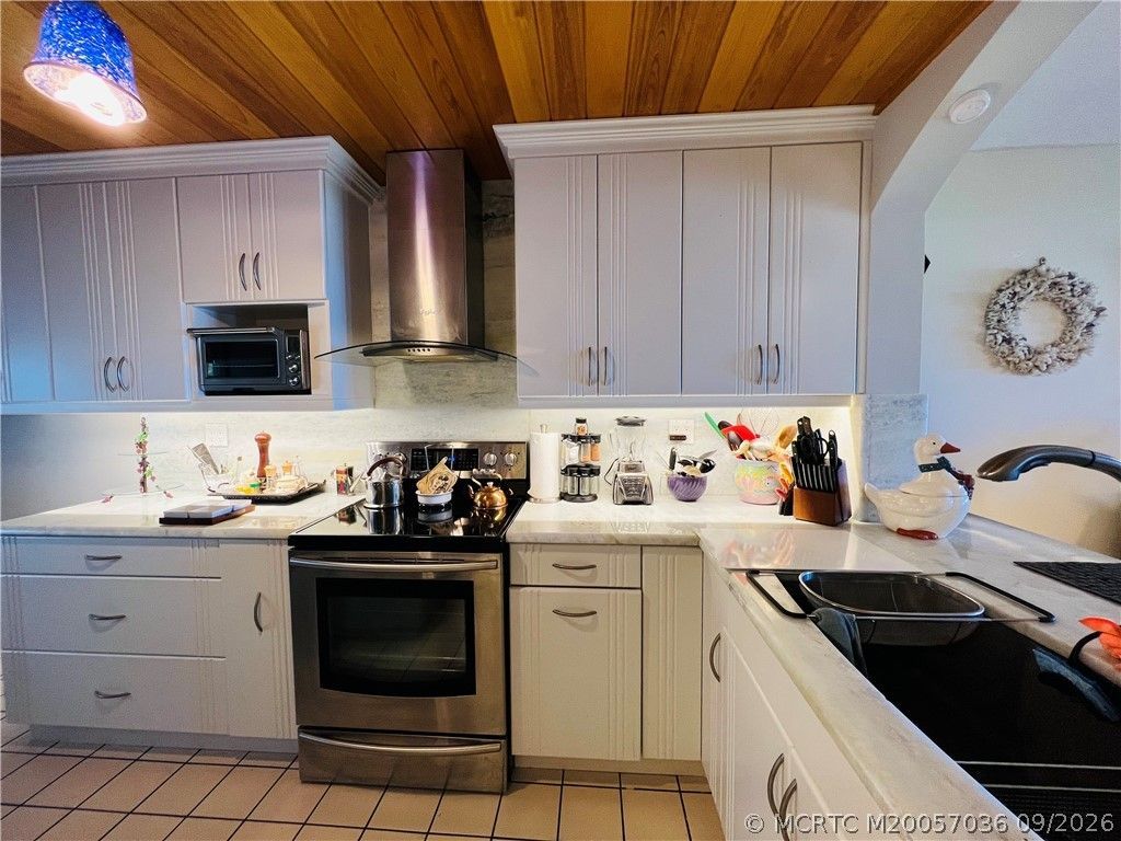 10044 S Ocean Drive , Unit 206, Jensen Beach, FL 34957 Photo