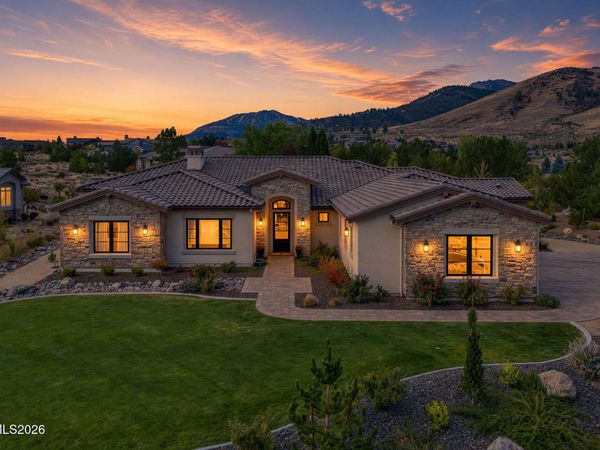 6197 N Featherstone Circle, Reno, NV 89511