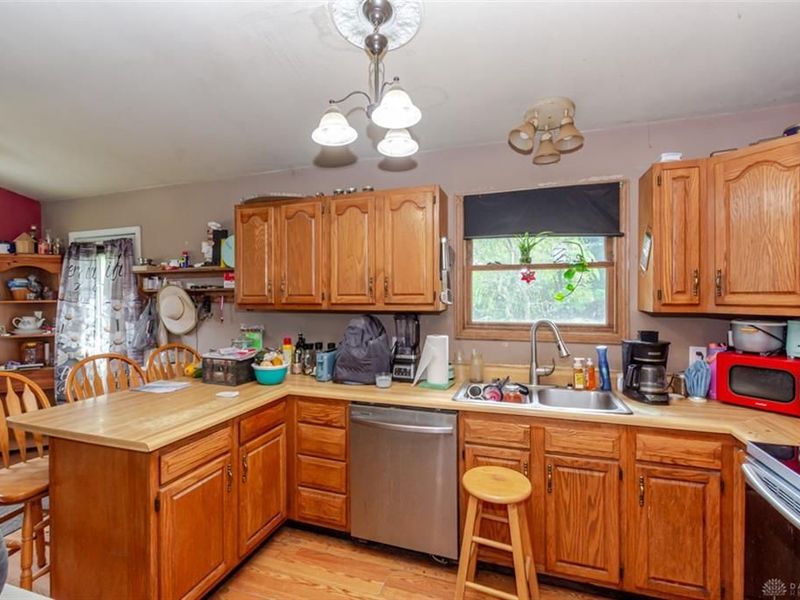 32 Valhalla Drive, Eaton, OH 45320 Photo 7