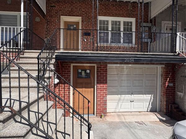 2034 Colden Avenue , Bronx, NY 10462