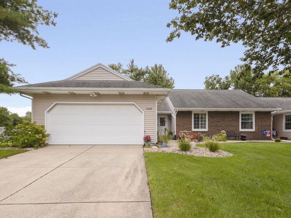 18369 Crownhill Drive, South Bend, IN 46637