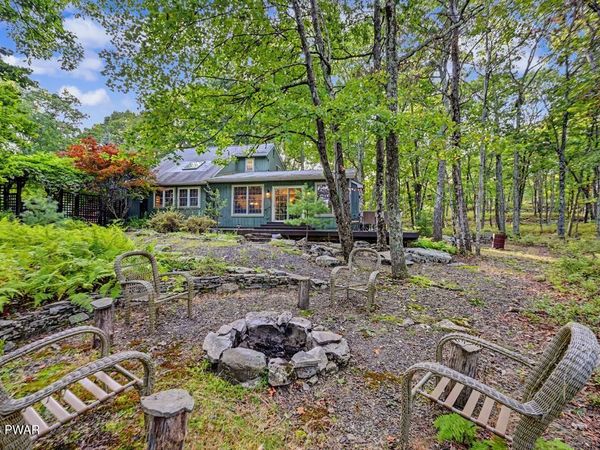 101 High Ridge Road , Dingmans Ferry, PA 18328