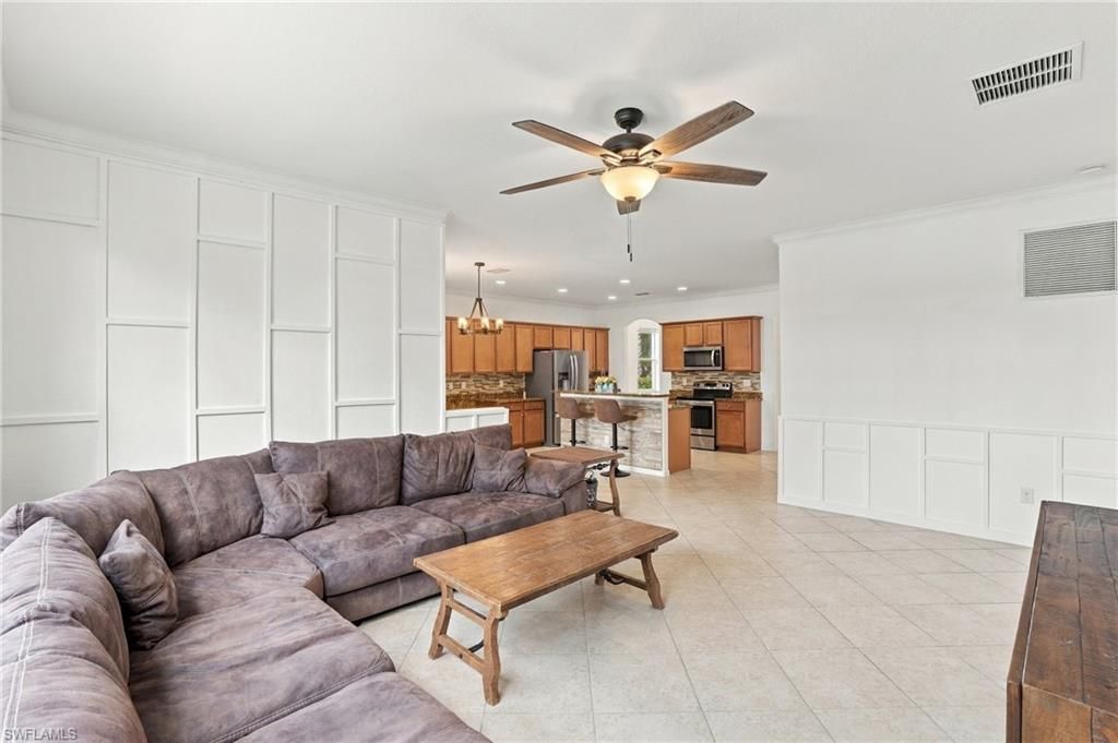 2446 Heydon Cir E, Naples, FL 34120 Photo