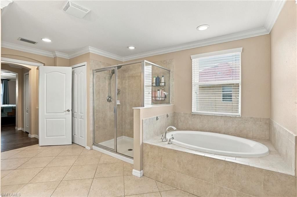 2446 Heydon Cir E, Naples, FL 34120 Photo
