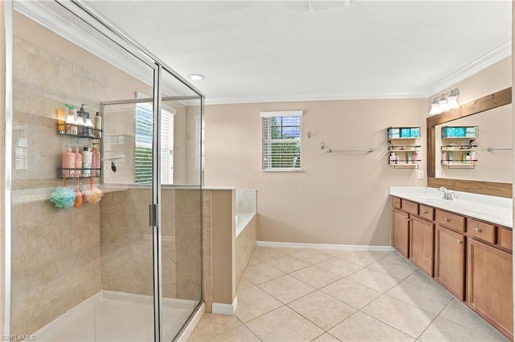 2446 Heydon Cir E, Naples, FL 34120 Photo
