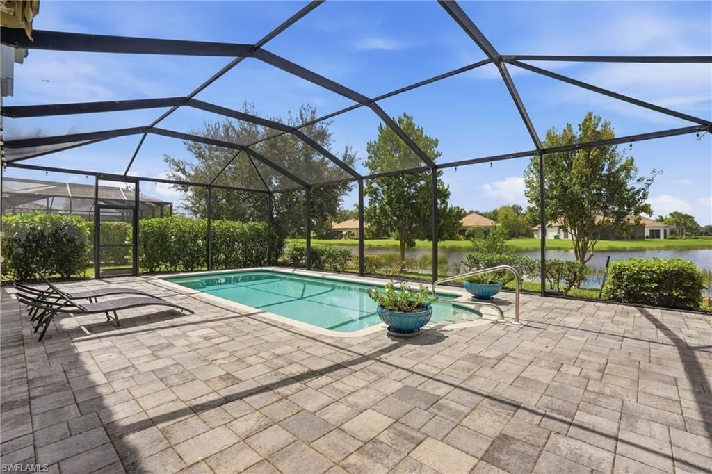 2446 Heydon Cir E, Naples, FL 34120 Photo