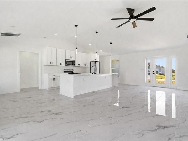 4231 NW 32nd LN , CAPE CORAL, FL 33993