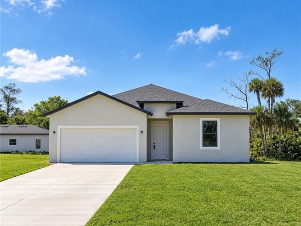 613 Greenbriar BLVD NW, LEHIGH ACRES, FL 33972