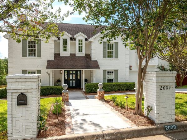 2009 Port Royal DR, Austin, TX 78746