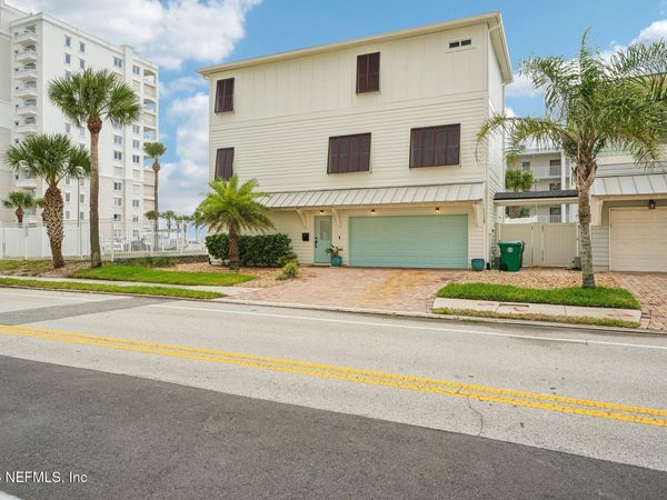 1127 1ST Street N, Jacksonville Beach, FL 32250