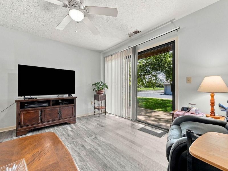 6735 Meadow Creek Drive , Unit 103, Columbus, OH 43235 Photo 12
